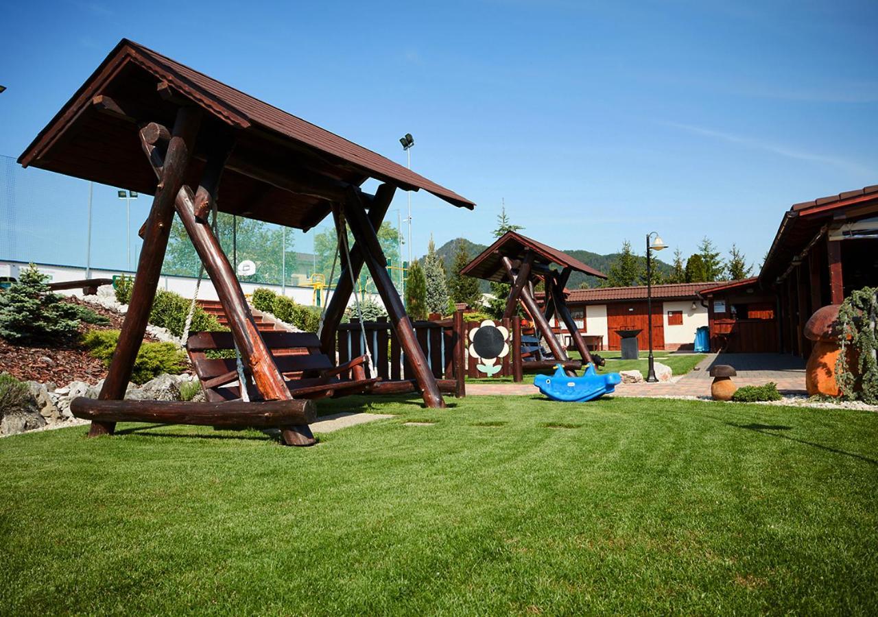 Penzion Pod Strazovom Pruzina Extérieur photo